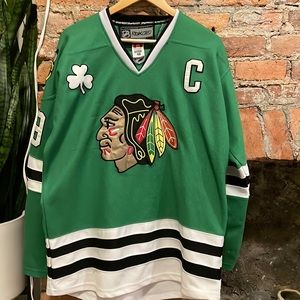 Rare Jonathan Toews St. Patrick’s Day Blackhawks Jersey